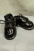 shiny-black-shoes